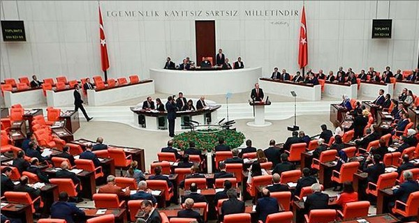 Турецкого оппозиционного депутата приговорили к 25 годам тюрьмы