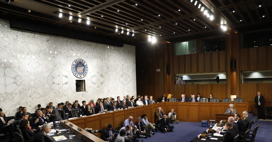 Сенат США проголосовал за новые санкции против России