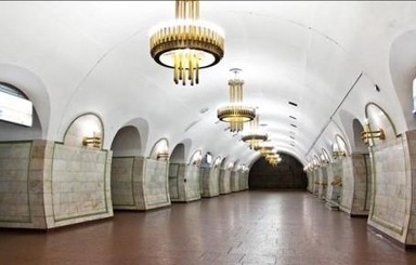 В киевском метро человек упал под поезд