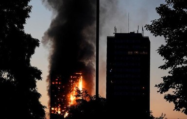 После пожара в лондонской многоэтажке без вести пропали 58 человек
