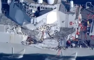 Найдены тела членов экипажа американского эсминца 