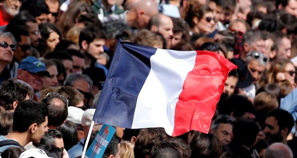 Во Франции начался второй тур парламентских выборов