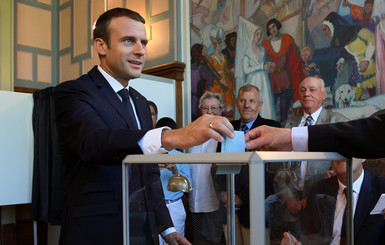 Парламентские выборы во Франции: победила партия Макрона 