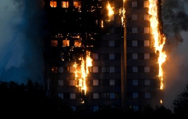 Пожар в Лондоне: погорельцам выделяют деньги и жилье