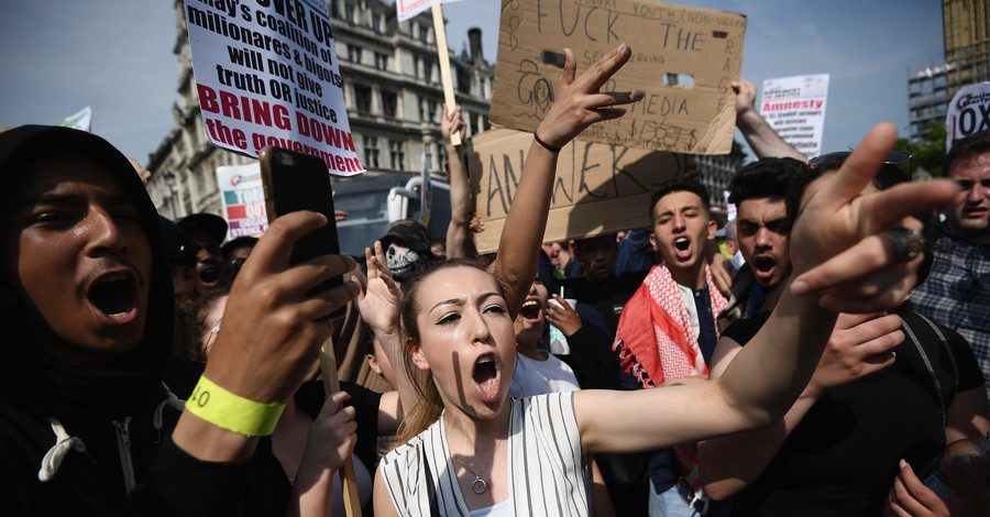 День гнева: В Лондоне проходит митинг против премьер-министра Терезы Мэй 