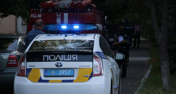 В Мариуполе прогремел взрыв возле патруля, пострадали полицейские