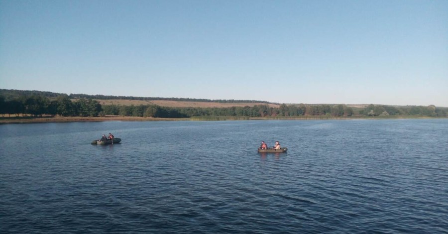 В Одесской области перевернулась лодка, утонули три девушки