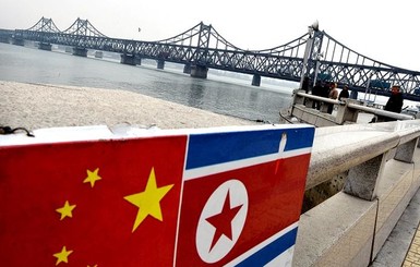 Китай прекратил все военные контакты с КНДР