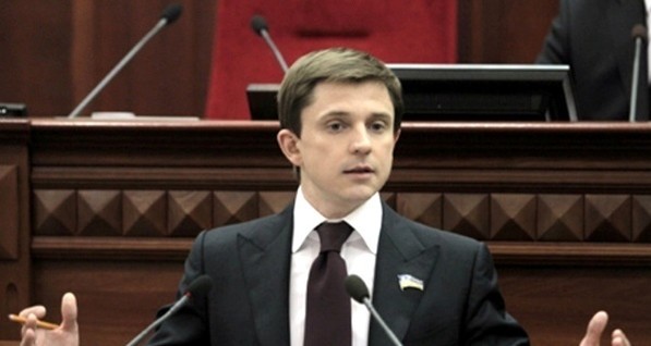 Парламент проголосовал за снятие неприкосновенности с Олеся Довгого