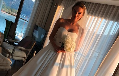 Свадебное платье дочери депутата Добкина обошлось в 9 тысяч долларов