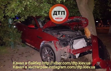 Погоня в Киеве: пьяный на Jaguar сбил пешеходов и попытался скрыться