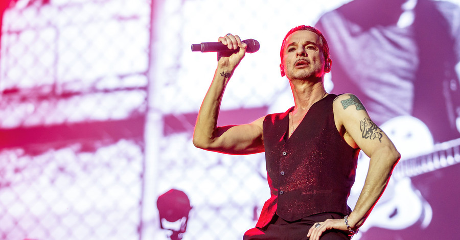 Солист Depeche Mode спел в Киеве: Вы патриоты-наркоманы! Где революция? 