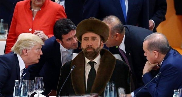 Николас Кейдж в казахском костюме стал героем мемов