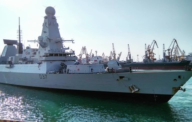 В Одессу зашли корабли Постоянной группы НАТО: 