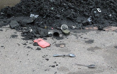 Киевские коммунальщики показали странные находки из канализации