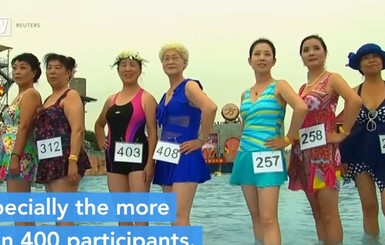 В Китае 400 пенсионерок приняли участие в конкурсе бикини 