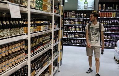 Окончательное решение: алкоголь в Киеве ночью продавать нельзя