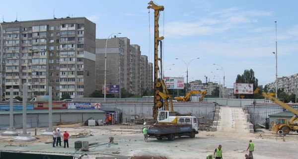 В Киеве на скандальной стройке на 