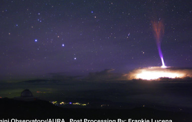 На Гавайях в гору Мауна-Кеа ударила 80-километровая молния