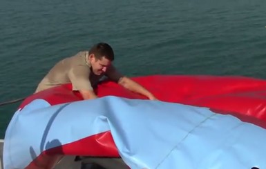 Уснувшего на батуте украинца течением отнесло к берегам Крыма