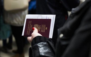 Поляки о скандальном дизайне нового паспорта: 