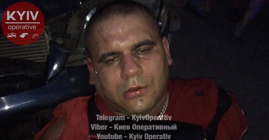 В Киеве пьяный водитель попытался сбежать после четырех ДТП 