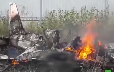 В Казахстане разбился учебный самолет, есть жертвы