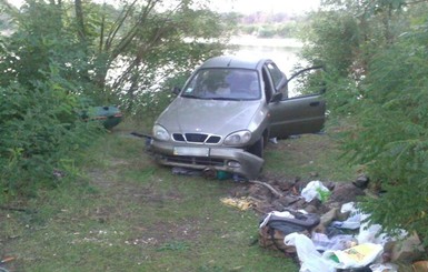 Под Киевом женщина случайно убила друга, выйдя из машины
