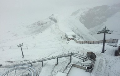 В Швейцарии выпал снег