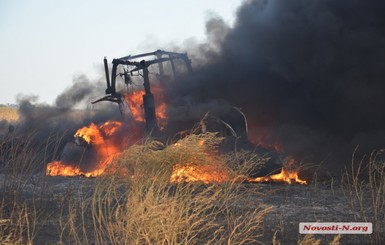 В Николаеве горела птицефабрика и поле, есть пострадавшие