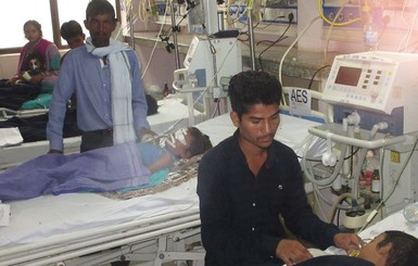 От нехватки кислорода в Индии скончались уже 60 детей