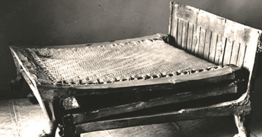 Первую в мире раскладушку изобрели по заказу Тутанхамона
