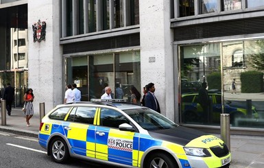 Сотрудник Лондонской биржи выпал из окна офиса