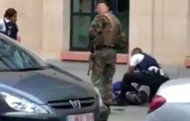 Мужчина с ножом напал на военный патруль в Брюсселе