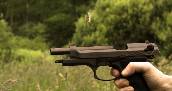 Под Киевом бандиты стреляли в мужчину, который хотел защитить свой дом