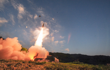 Южная Корея провела имитацию нападения на ядерный полигон КНДР