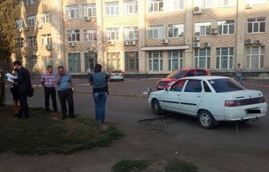 Стрельба на дороге в Николаеве: пострадавший находится в тяжелом состоянии