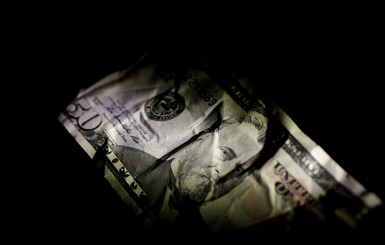 За мир без доллара: БРИКС отказывается от американской валюты