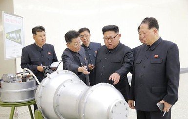 Ким Чен Ын устроил банкет ученым, создавшим ему водородную бомбу