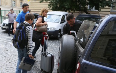 Жена и сын Саакашвили уехали во Львовский аэропорт 