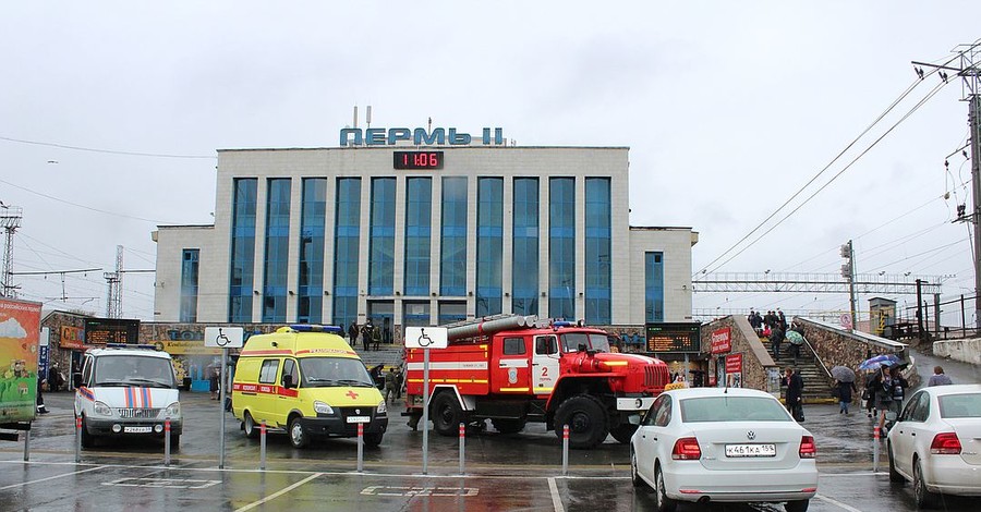 По всей России из-за анонимных звонков эвакуируют школы, вокзалы, магазины и административные здания