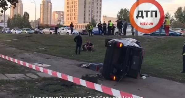 Авария в Киеве: BMW раздавил водителя