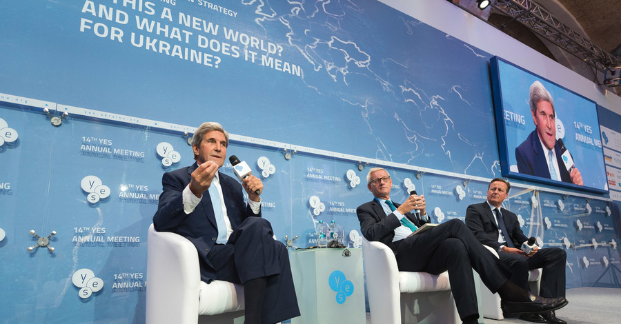 Три совета для Украины от мировых политиков на форуме YES