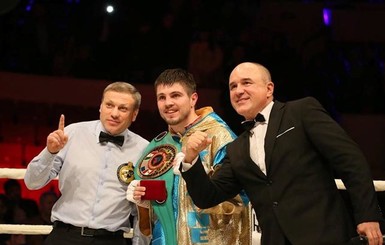 Украинский боксер Хитров победил американца Финдли