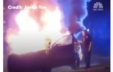Участники акции протеста сожгли авто полиции после убийства студента в Джорджии