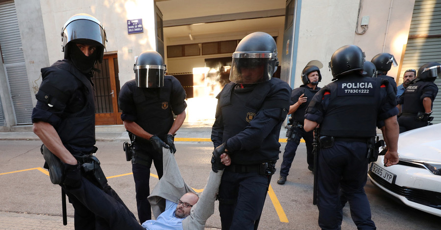 Чиновников Каталонии задержали за подготовку референдума о независимости