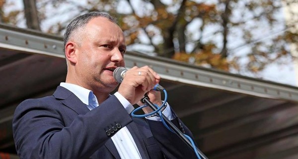 В Молдове инициировали импичмент президента Додона