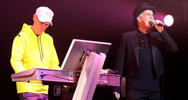 В Рио-де-Жанейро трансвеститы ограбили группу Pet Shop Boys