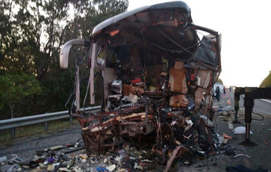 На Кубани автобус с паломниками врезался в фуру, шестеро погибших 