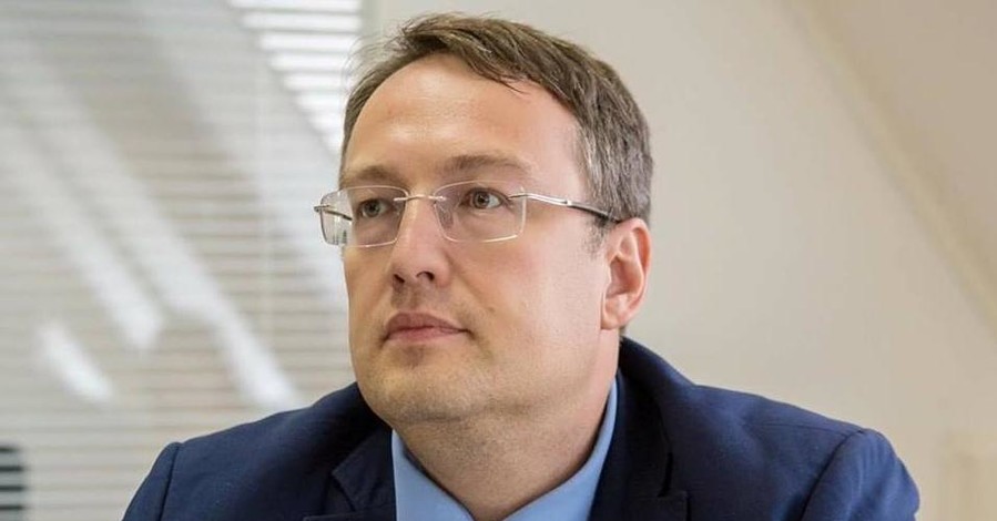 Геращенко нашел виновного во взрывах в Калиновке: это начальник Генштаба